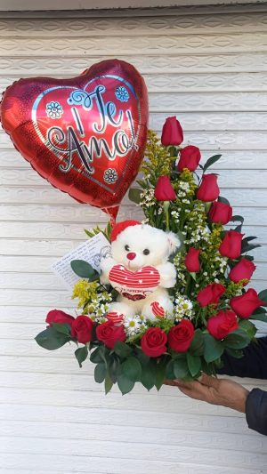Caja con peluche, globo y rosas R51