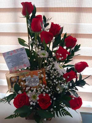 Escalera de rosas y ferrero x 8 R43