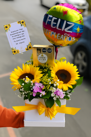 Arreglo girasoles, ferrero y globo R18